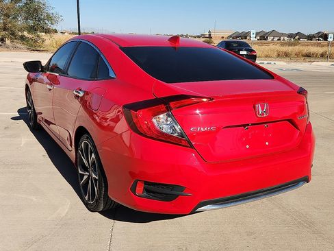 Used 2020 Honda Civic Touring image 2