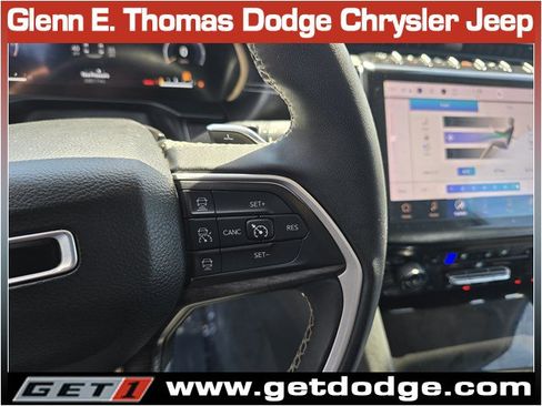 Certified 2023 Jeep Grand Cherokee L Limited w/ Luxury Tech Group II AWD/4WD image 19