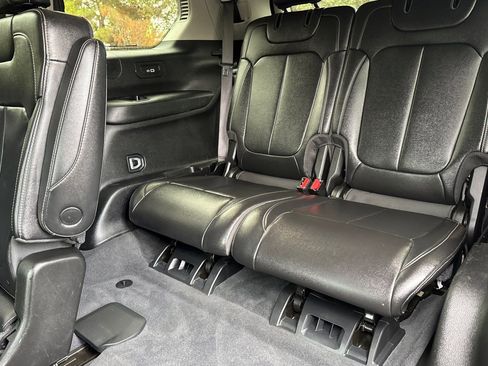 Used 2023 Jeep Grand Cherokee L Limited w/ Rear Seat Video Group I AWD/4WD image 14