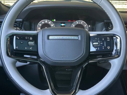 Certified 2026 Land Rover Range Rover Velar Dynamic SE AWD/4WD image 17