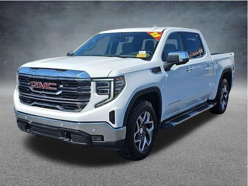 Used 2023 GMC Sierra 1500 SLT w/ SLT Premium Plus Package AWD/4WD image 8