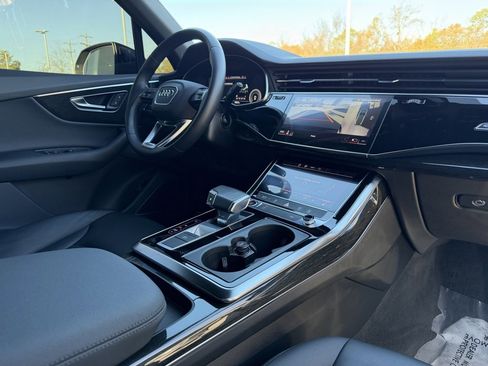 Used 2022 Audi Q7 3.0T Premium Plus w/ Premium Plus Package image 21