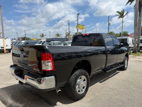 Used 2022 RAM 2500 Tradesman w/ Chrome Appearance Group image 5