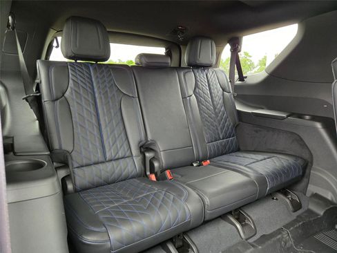 New 2026 Cadillac Escalade IQL Sport 1 w/ LPO, Floor Liner Package AWD/4WD image 32