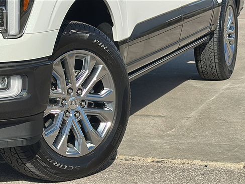 Used 2024 Ford F150 King Ranch w/ FX4 Off-Road Package image 3