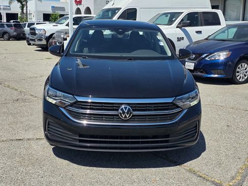 Used 2024 Volkswagen Jetta S FWD image 2