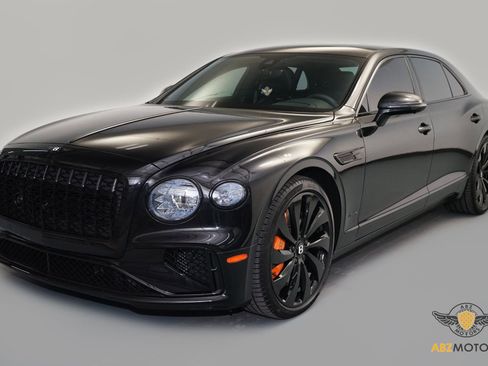 Used 2026 Bentley Flying Spur Azure image 3