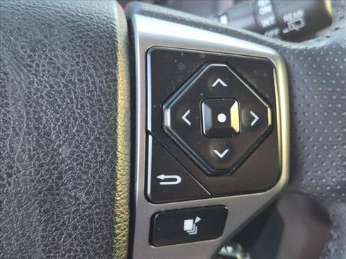 Used 2023 Toyota 4Runner SR5 Premium w/ Moonroof Package AWD/4WD image 15