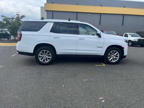 Used 2021 Chevrolet Tahoe Premier w/ Premium Package AWD/4WD image 8