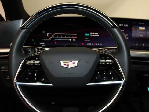 Certified 2025 Cadillac Escalade Sport w/ Touring Package AWD/4WD image 28