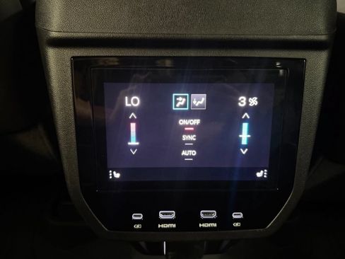 Used 2025 GMC Yukon XL Denali Ultimate AWD/4WD image 45