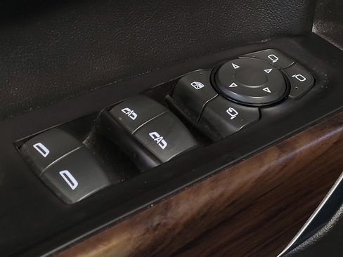 Used 2019 GMC Sierra 1500 SLT w/ SLT Premium Plus Package image 27