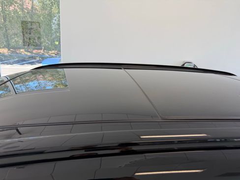 Certified 2025 Volvo XC60 B5 Core AWD/4WD image 10