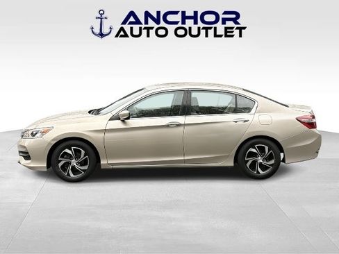 Used 2017 Honda Accord LX image 5