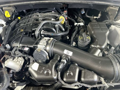 Used 2023 Jeep Grand Cherokee L Laredo RWD image 30
