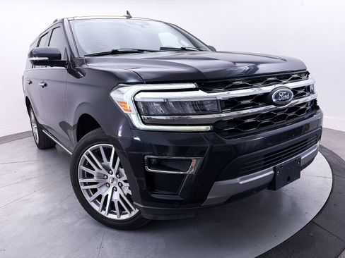 Used 2024 Ford Expedition Limited AWD/4WD image 9