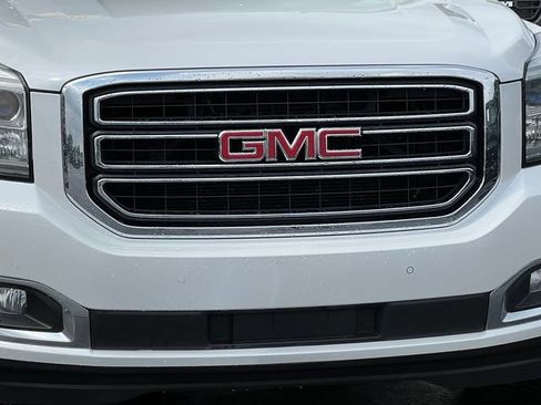 Used 2016 GMC Yukon XL SLT w/ Open Road Package AWD/4WD image 47