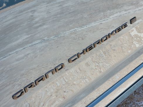 New 2026 Jeep Grand Cherokee Limited AWD/4WD image 7
