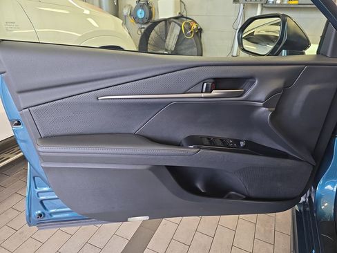 Used 2025 Toyota Camry XSE image 29