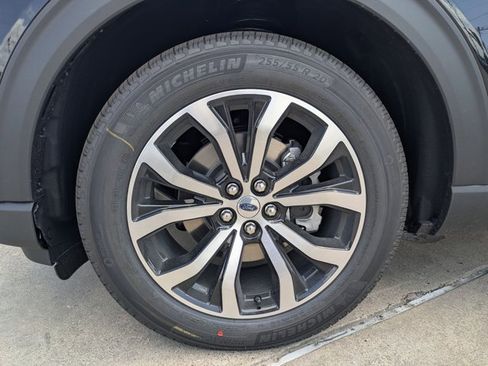 New 2026 Ford Explorer ST-Line RWD image 10