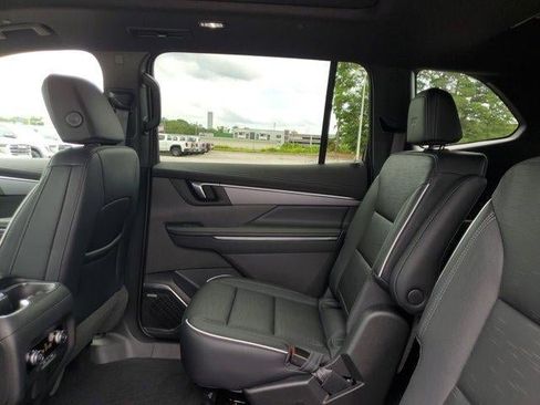 New 2026 Buick Enclave Sport Touring w/ Power Package FWD image 9