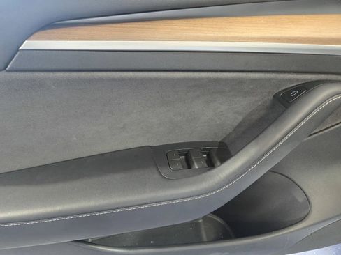Used 2023 Tesla Model 3 Standard Range RWD image 13