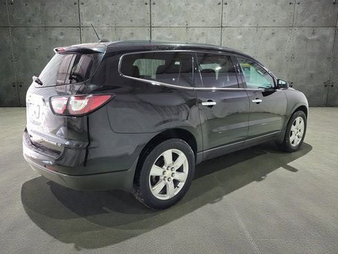 Used 2016 Chevrolet Traverse LT w/ Traveler's Package image 26