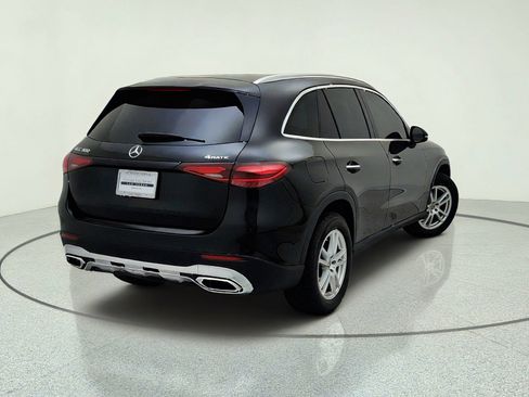 Used 2023 Mercedes-Benz GLC 300 4MATIC image 9