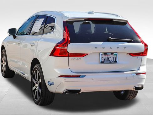 Used 2021 Volvo XC60 T8 Inscription w/ Advanced Package AWD/4WD image 4