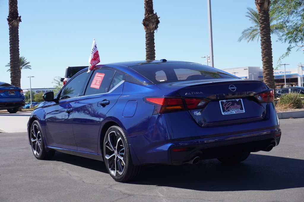 Certified 2024 Nissan Altima 2.5 SR w/ SR Premium Package FWD image 3