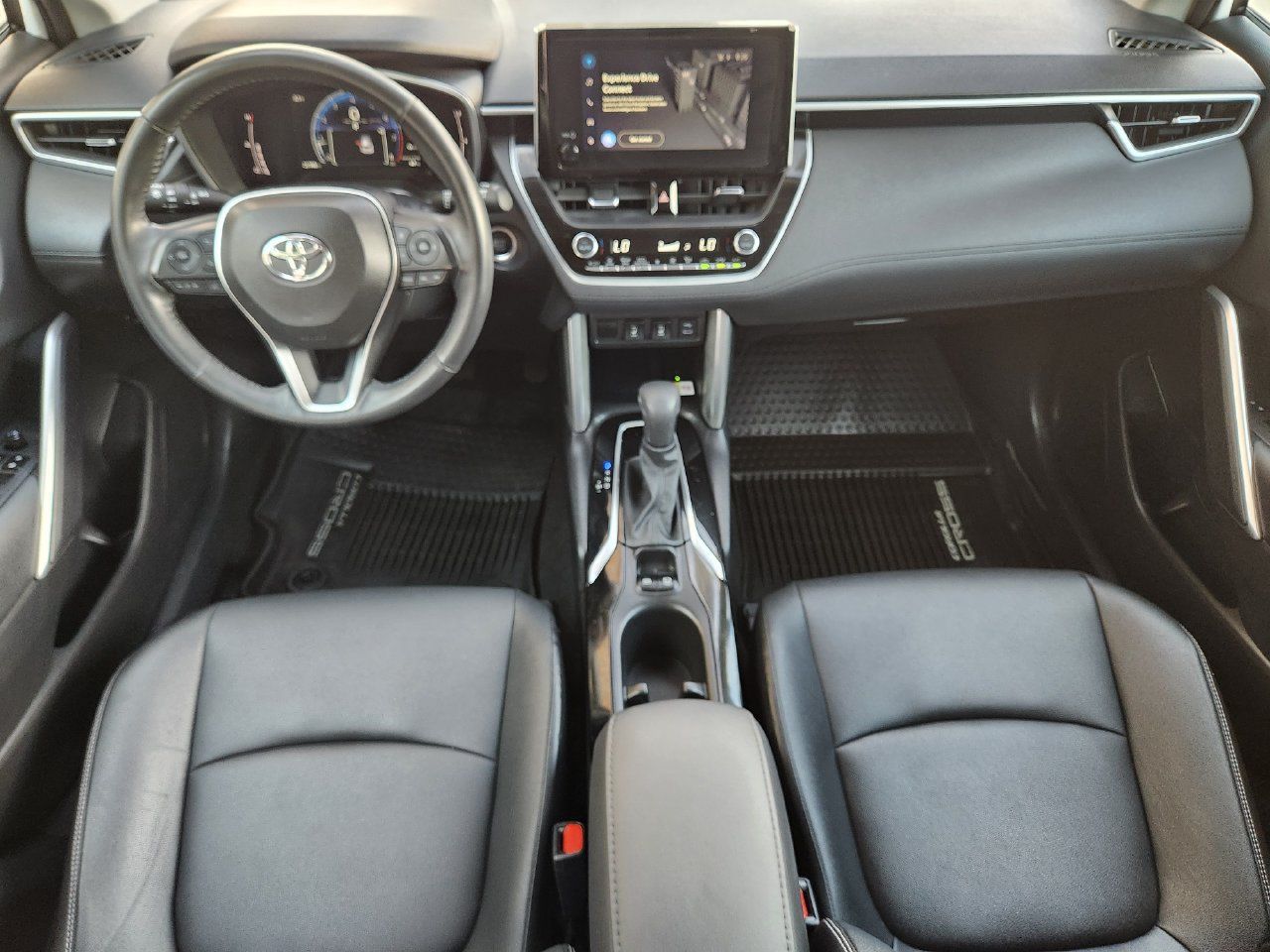 Used 2023 Toyota Corolla Cross XLE FWD image 24