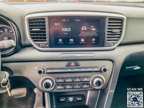 Used 2022 Kia Sportage LX image 21