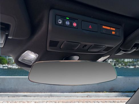 Used 2022 Chevrolet Corvette Stingray Coupe w/ Z51 Performance Package image 15