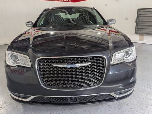 Used 2017 Chrysler 300 C w/ Safetytec Plus Group image 2