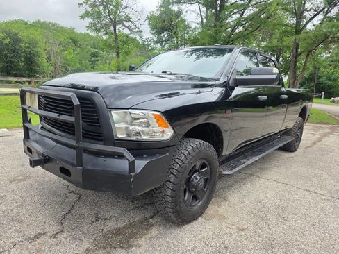 Used 2018 RAM 2500 Tradesman w/ Chrome Appearance Group AWD/4WD image 9