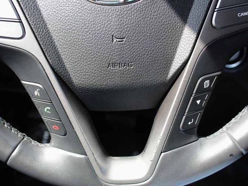 Used 2017 Hyundai Santa Fe Sport AWD/4WD image 18