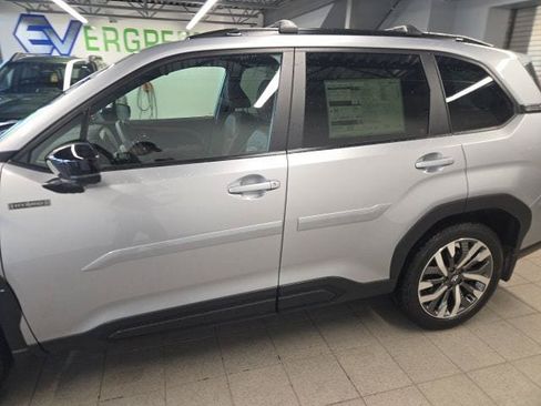 New 2026 Subaru Forester Touring AWD/4WD image 4
