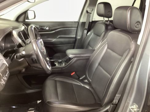 Used 2021 GMC Acadia SLT w/ Technology Package AWD/4WD image 10