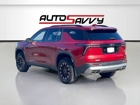 Used 2024 Chevrolet Traverse Z71 w/ Enhanced Driving Package AWD/4WD image 5