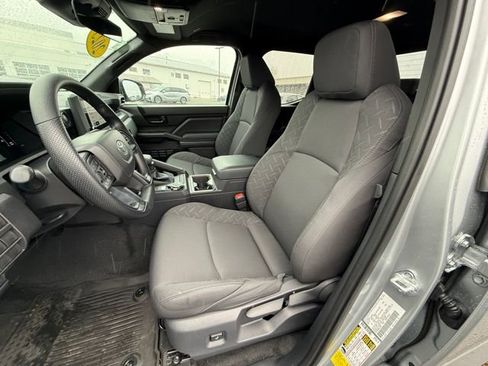 Used 2025 Toyota Tacoma SR5 image 15