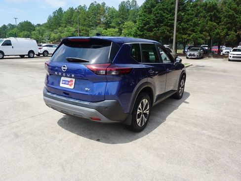 Used 2023 Nissan Rogue SV FWD image 19