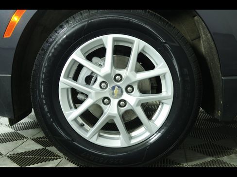 Used 2023 Chevrolet Equinox LT image 12