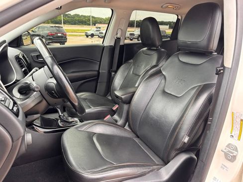 Used 2020 Jeep Compass Limited FWD image 21