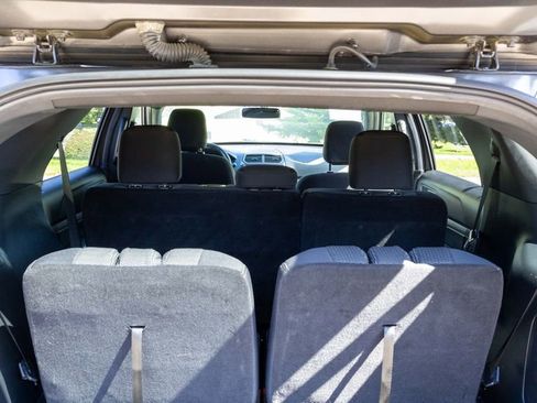 Used 2018 Ford Explorer XLT w/ Equipment Group 201A image 13