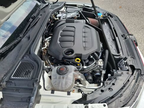 Used 2024 Volkswagen GTI SE FWD image 39