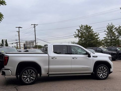 Used 2023 GMC Sierra 1500 Denali AWD/4WD image 7