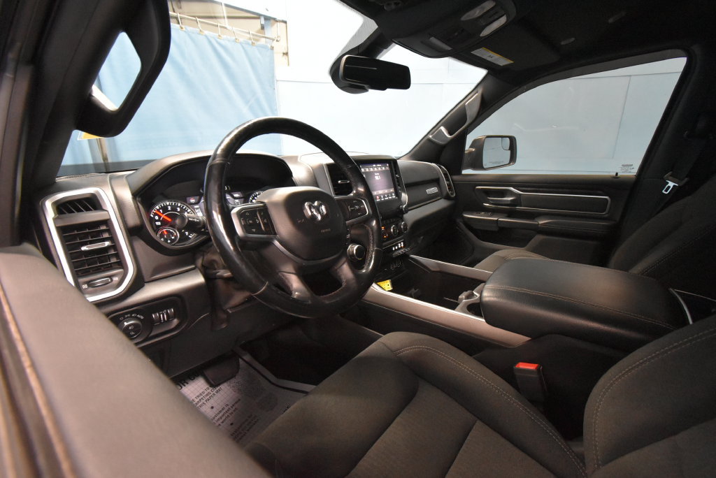 Used 2019 RAM 1500 Big Horn AWD/4WD image 2