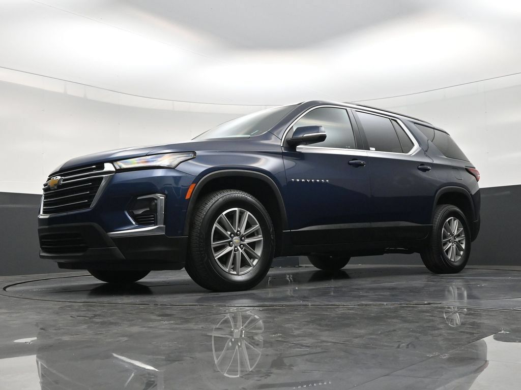 Used 2023 Chevrolet Traverse LT FWD image 17