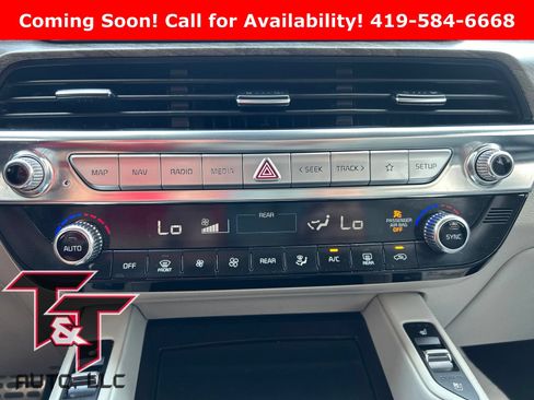 Used 2020 Kia Telluride SX w/ Towing Package FWD image 13