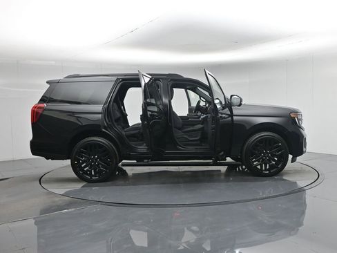 New 2026 Ford Expedition Platinum AWD/4WD image 4